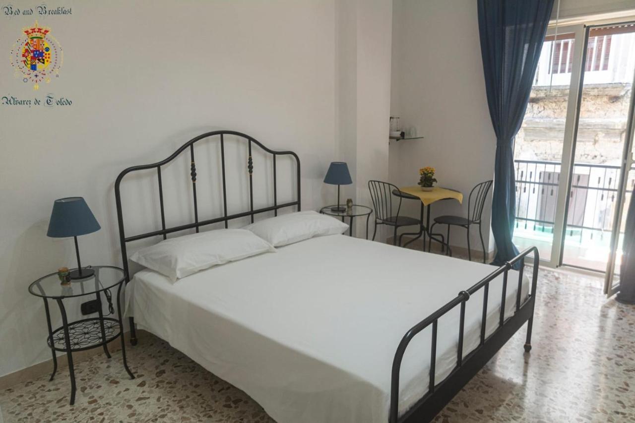 Bed and Breakfast Alvarez De Toledo Neapel Exterior foto